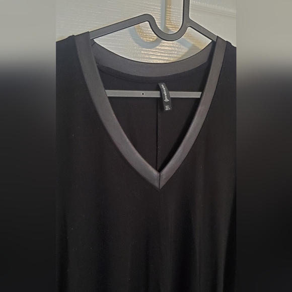 Stradivarius Black V-neck Dress Size Small - Picture 3 of 4
